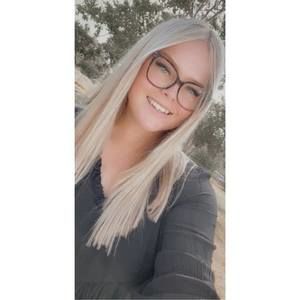 Meet your Posher, Lily